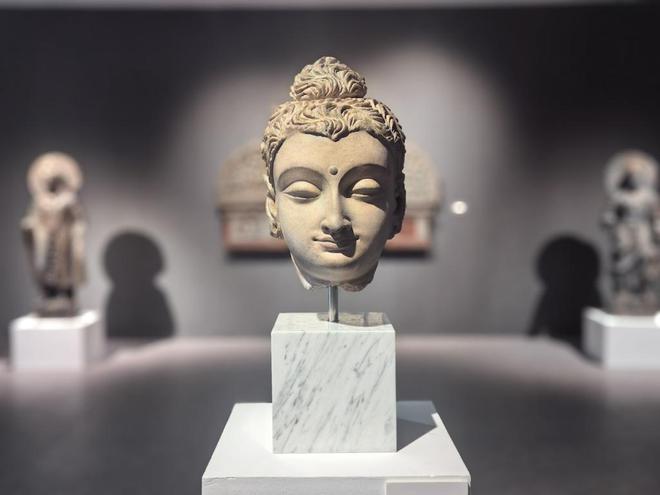 鹊枇杷》仅展一日深港艺术同时发声开元棋牌app一周观展｜宋画《山(图36)